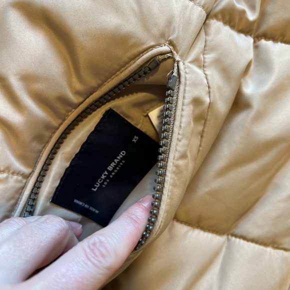 Lucky brand Reversible faux shearling vest - Picture 8 of 10